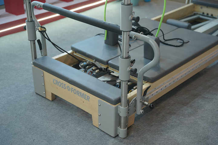 Durable 6+1 Multi-Function Cadillac Bed Reformer with Half Trapeze Tower Pilates Reformer